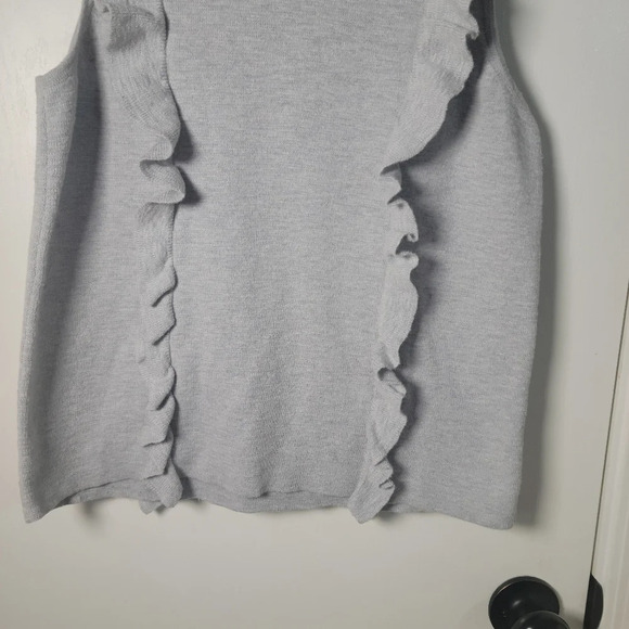 Madewell Gray Ruffled Sweater Tank | Madewell Sweater | Madewell Tank | Size Sm - Picture 2 of 7